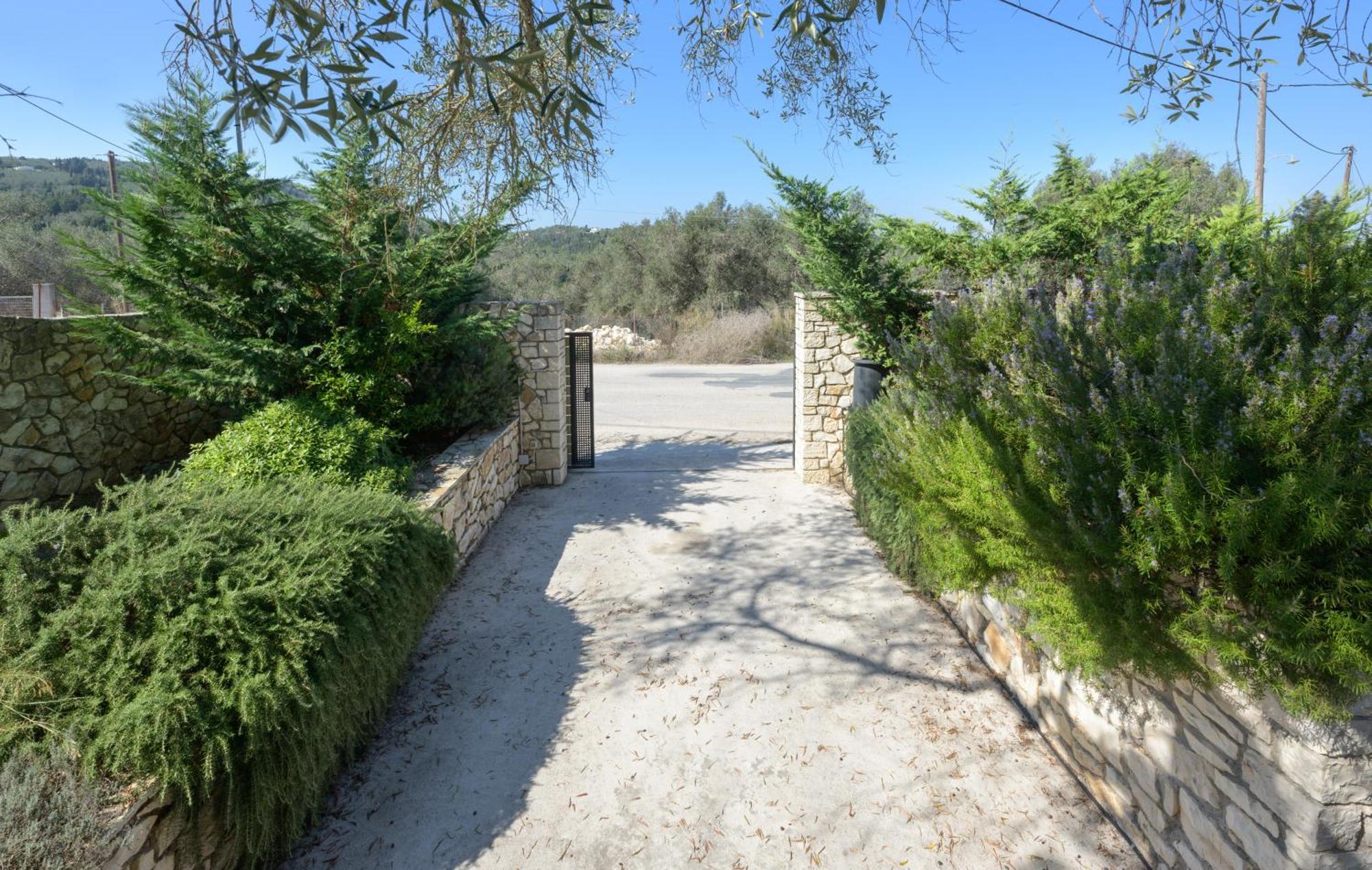 Villa Bougarini Haven Family Villa Rock Pool Oasis Ieromonachos Eksteriør bilde