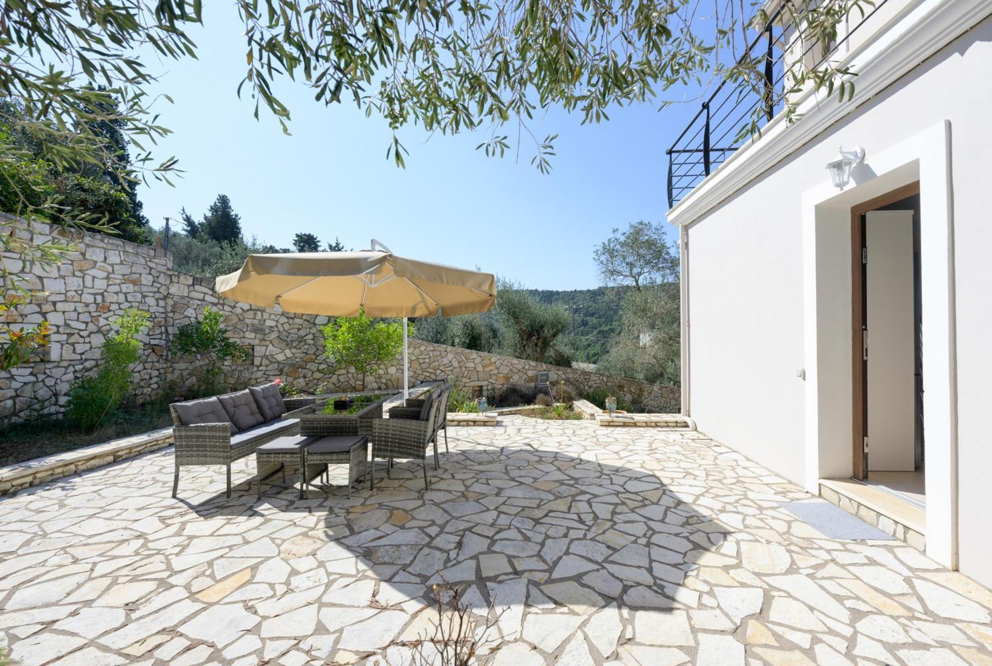 Villa Bougarini Haven Family Villa Rock Pool Oasis Ieromonachos Eksteriør bilde