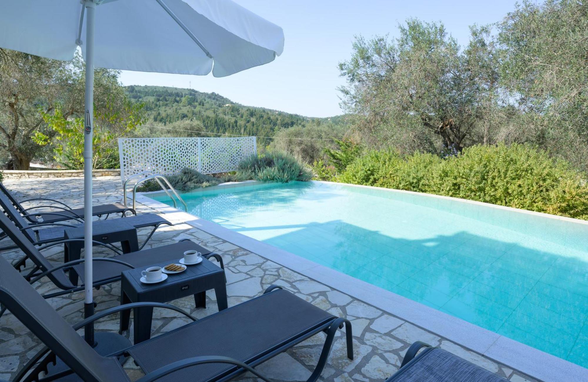 Villa Bougarini Haven Family Villa Rock Pool Oasis Ieromonachos Eksteriør bilde