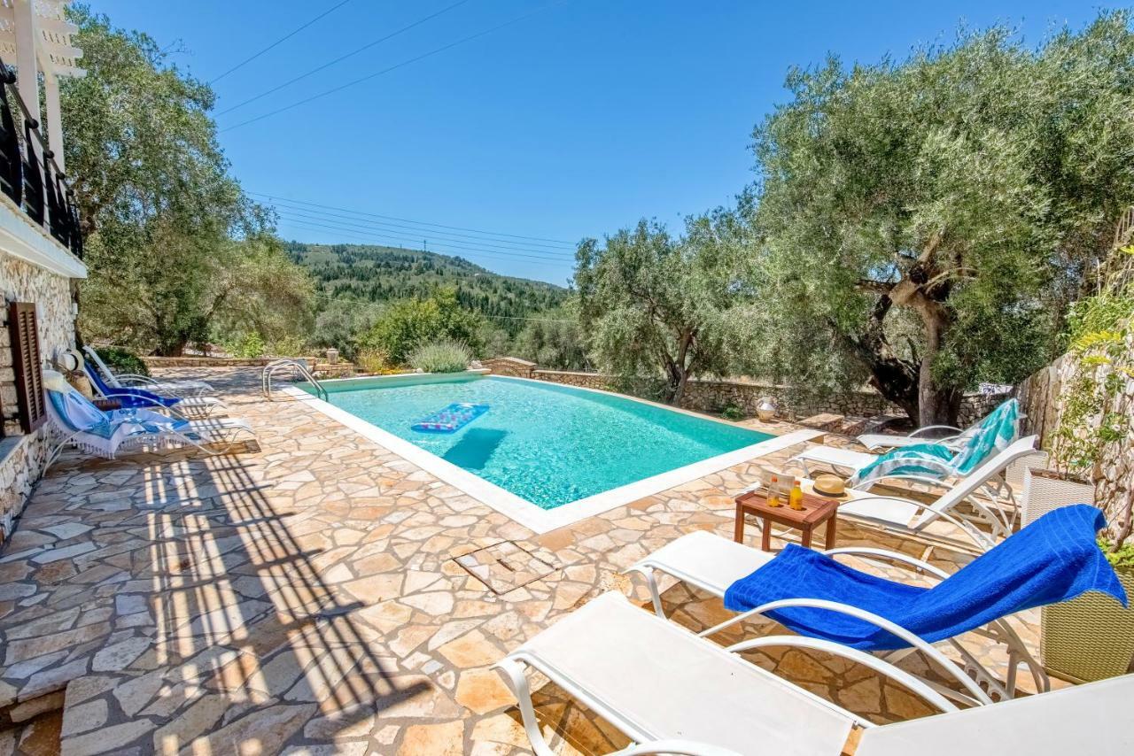 Villa Bougarini Haven Family Villa Rock Pool Oasis Ieromonachos Eksteriør bilde