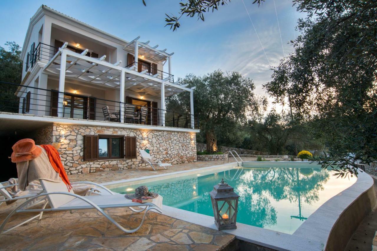 Villa Bougarini Haven Family Villa Rock Pool Oasis Ieromonachos Eksteriør bilde