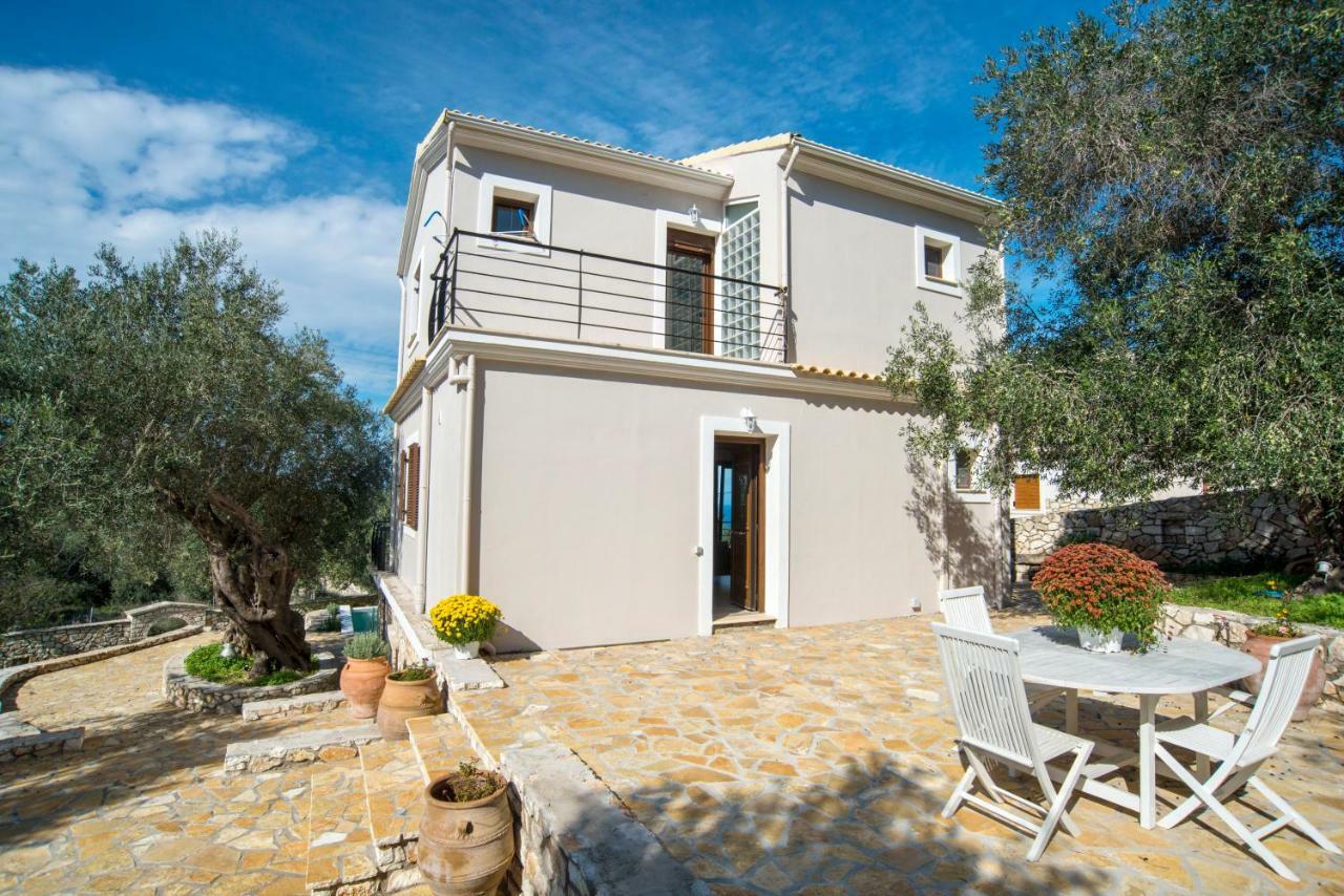 Villa Bougarini Haven Family Villa Rock Pool Oasis Ieromonachos Eksteriør bilde